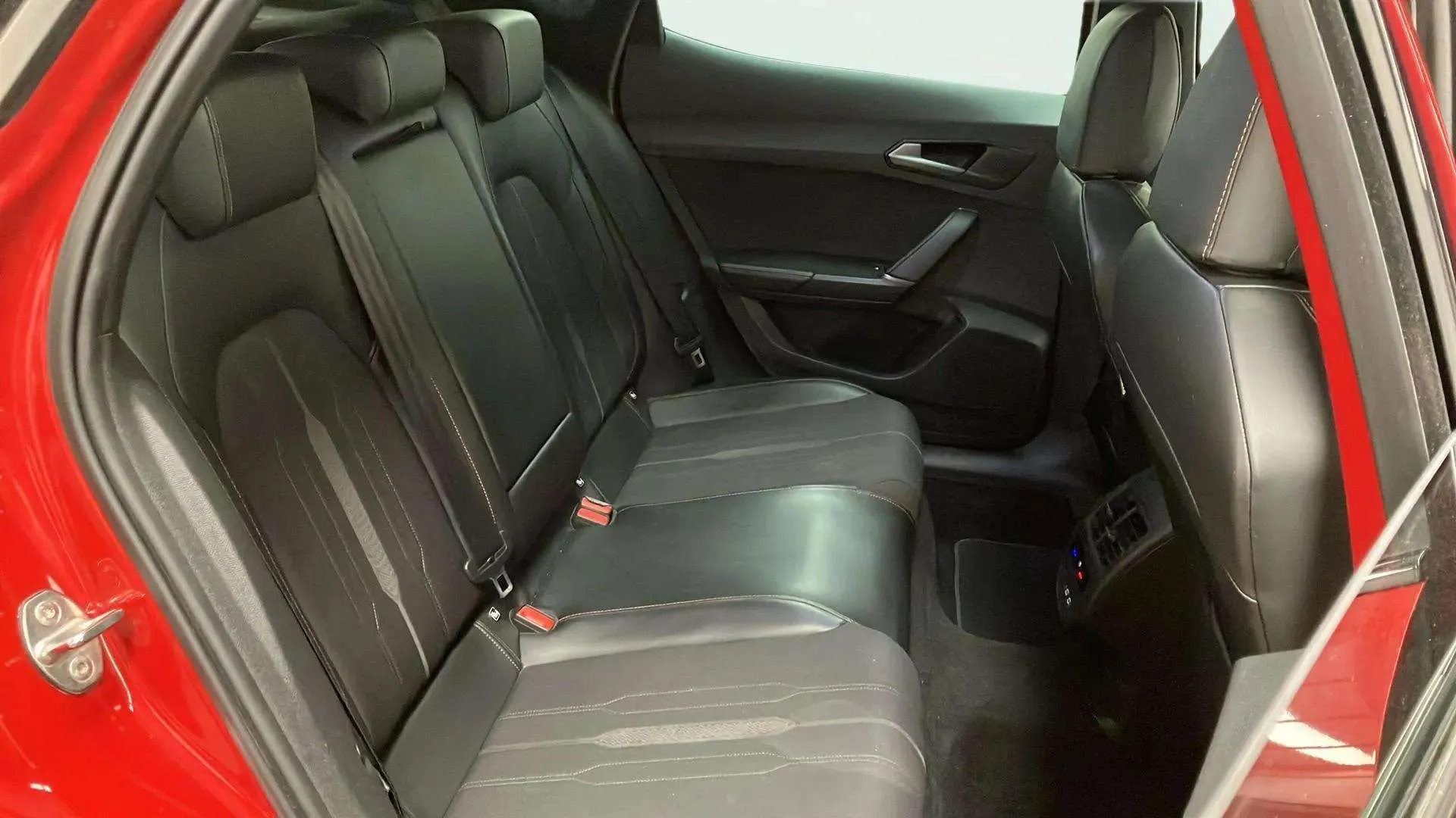 Cupra Formentor 1.5 TSI DSG - foto 14