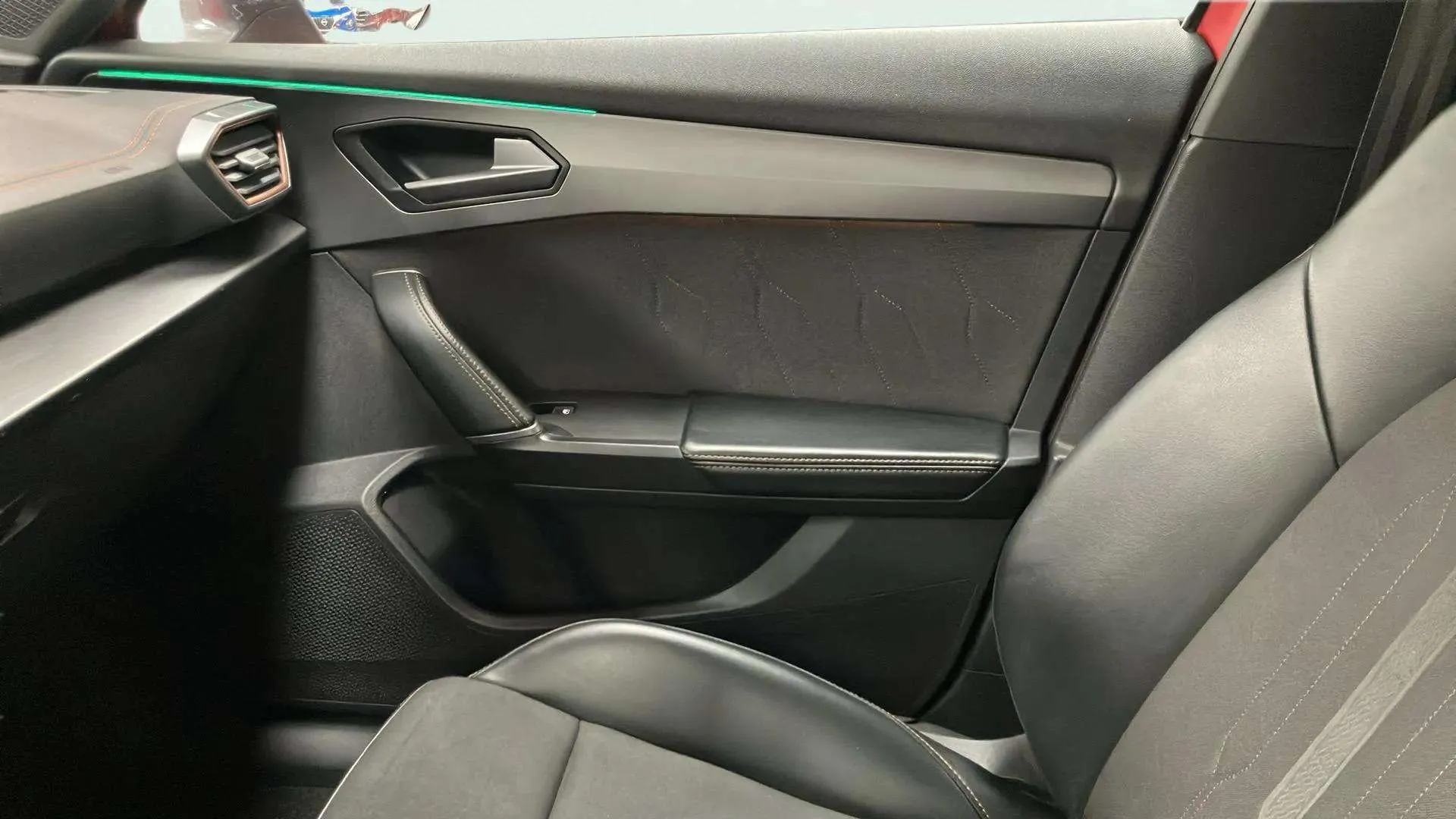 Cupra Formentor 1.5 TSI DSG - foto 18