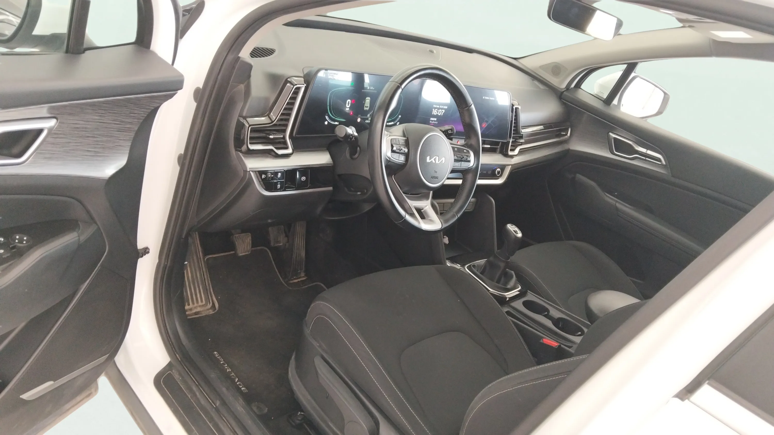 Kia Sportage 1.6 T-GDi Concept 4x2 - foto 10