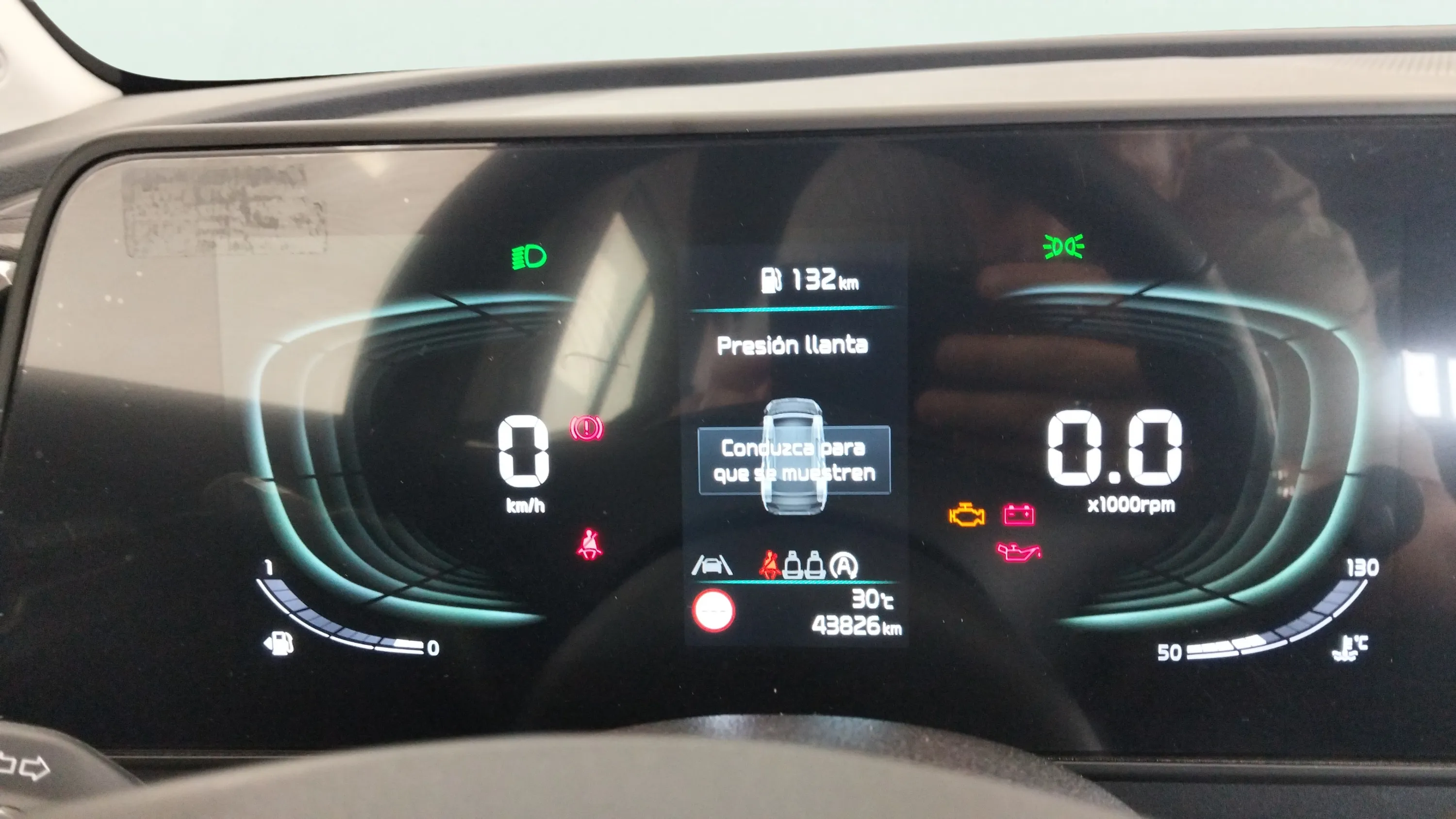 Kia Sportage 1.6 T-GDi Concept 4x2 - foto 9
