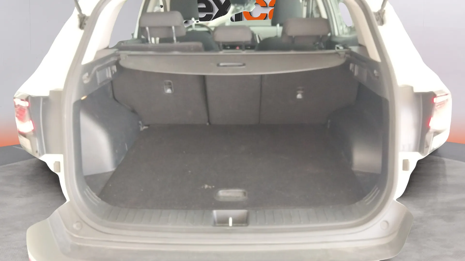 Kia Sportage 1.6 T-GDi Concept 4x2 - foto 13