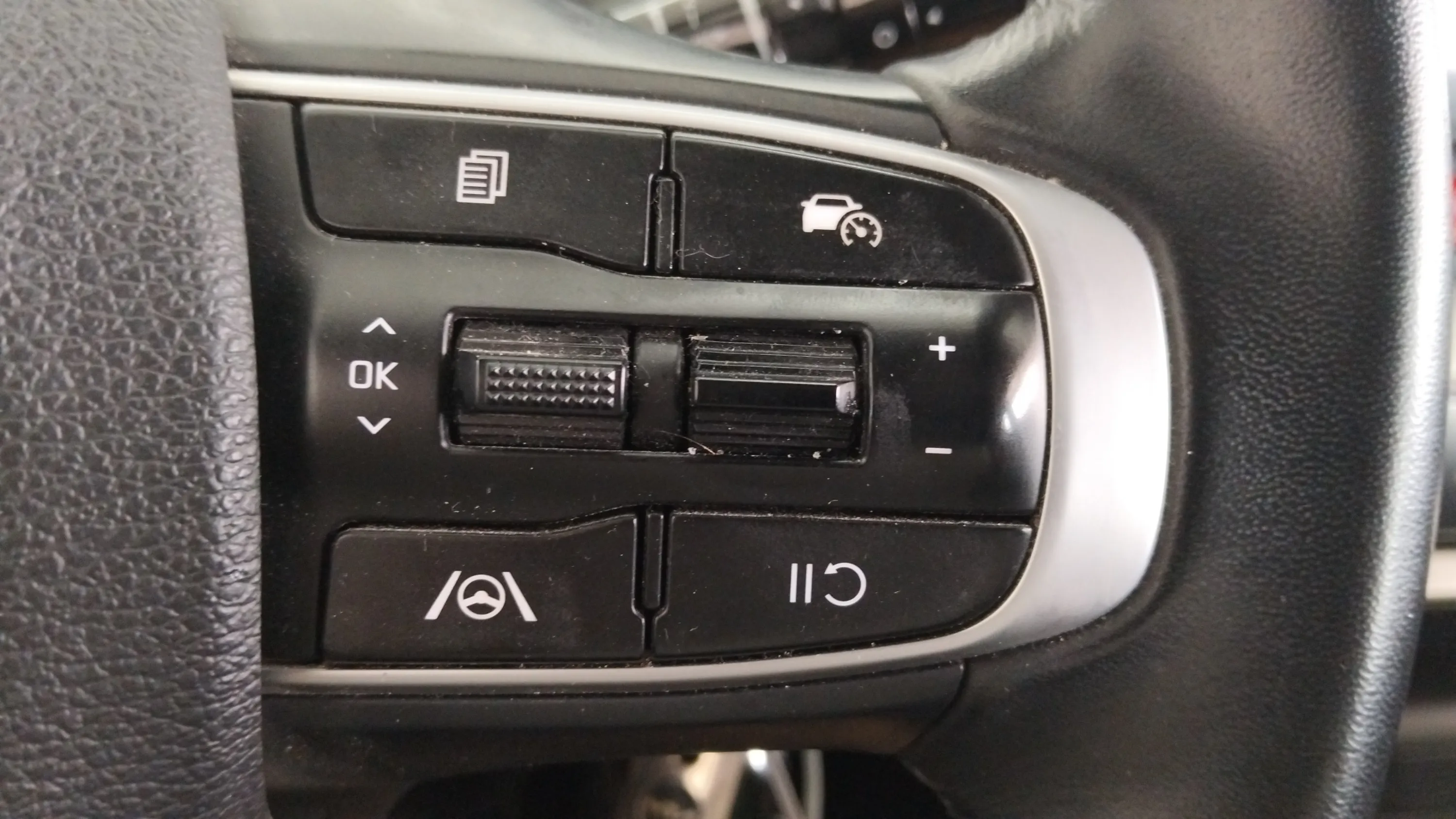 Kia Sportage 1.6 T-GDi Concept 4x2 - foto 18