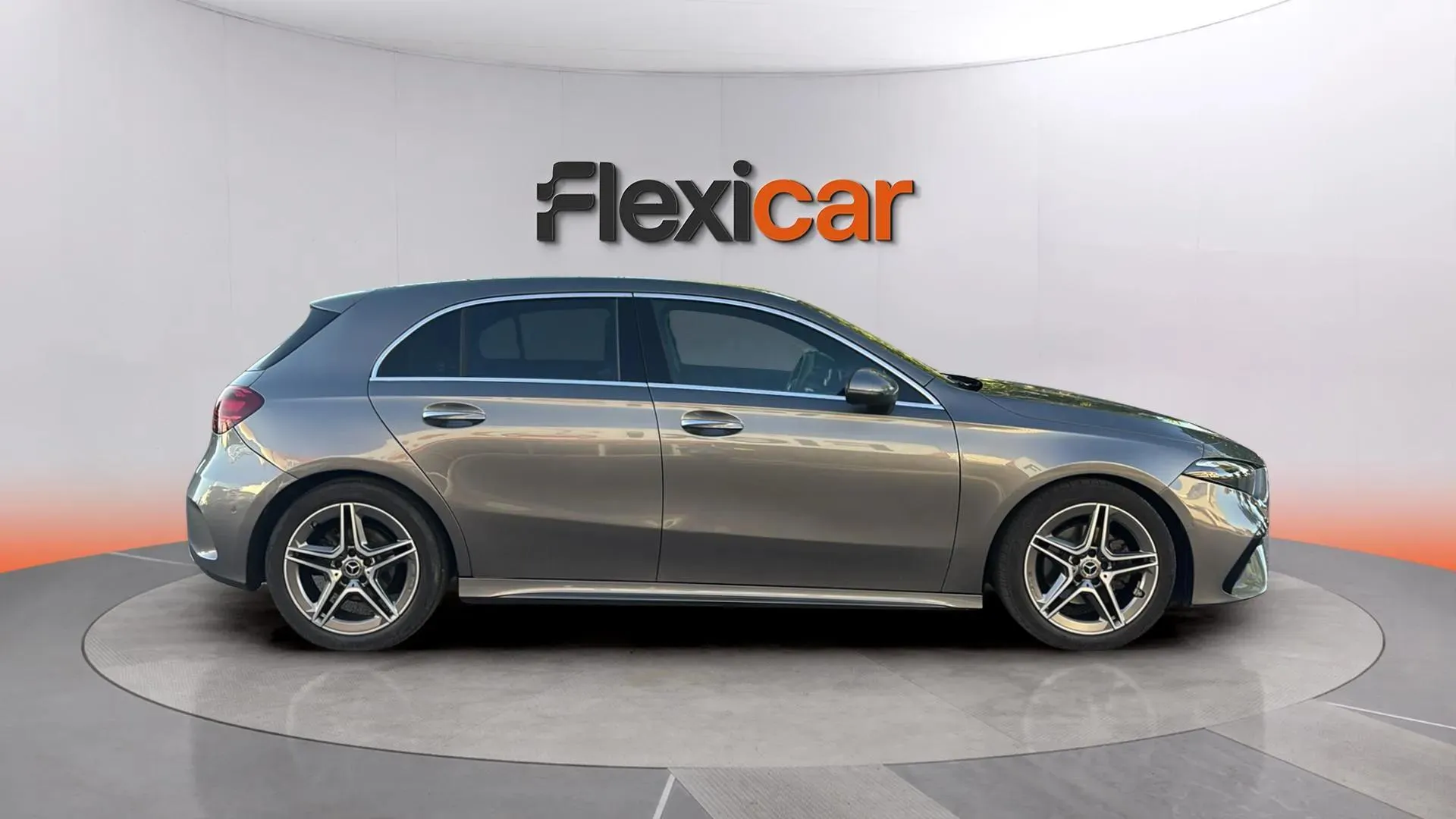Mercedes-Benz Clase A A 180 - foto 8
