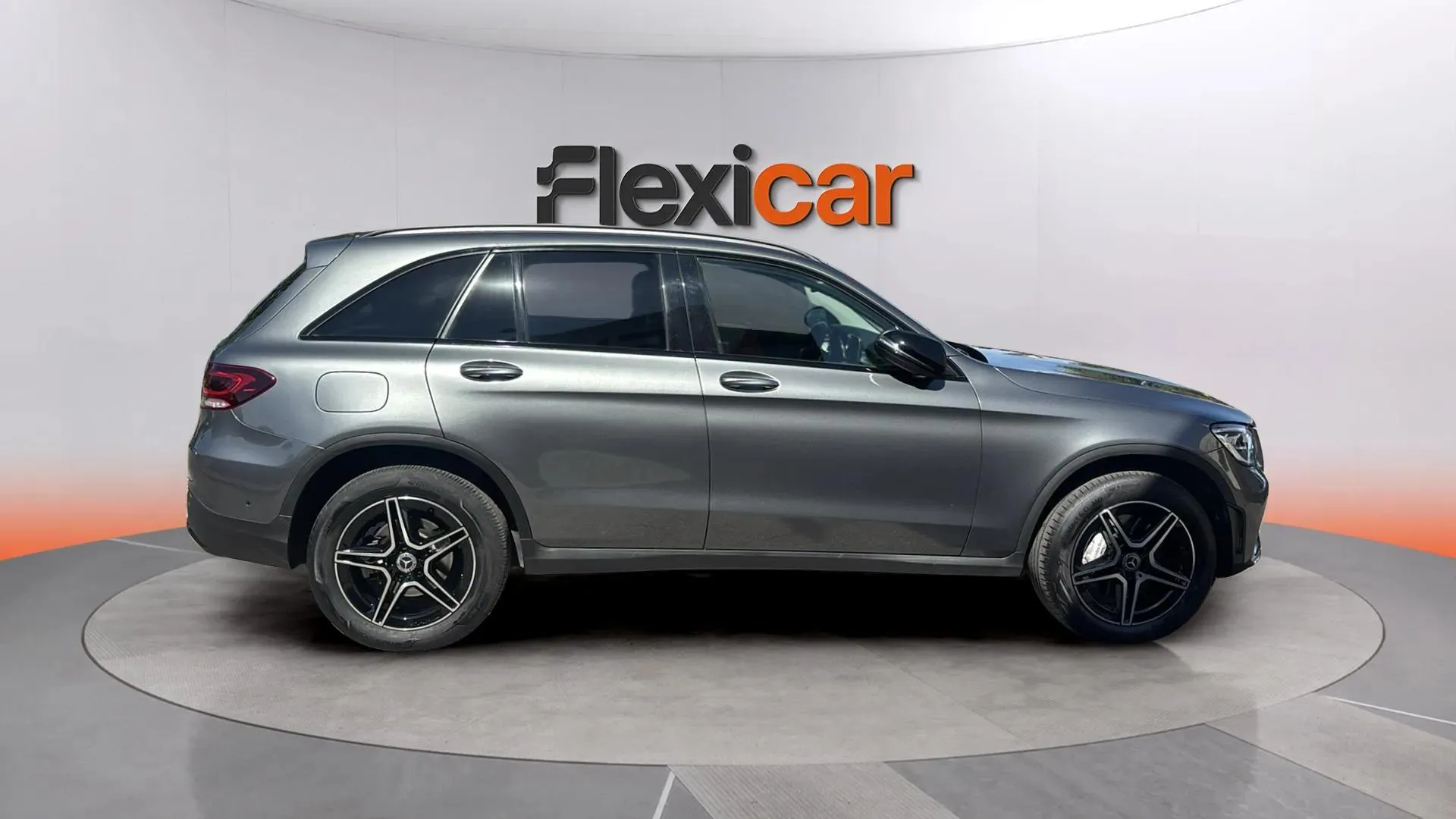 Mercedes-Benz GLC 300 de 4MATIC - foto 8