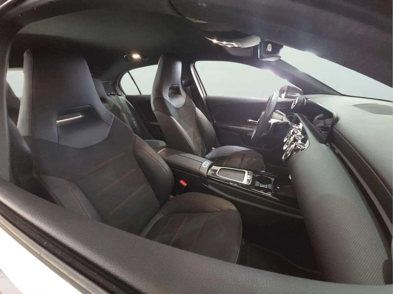 Mercedes-Benz Clase A A 180 d - foto 8