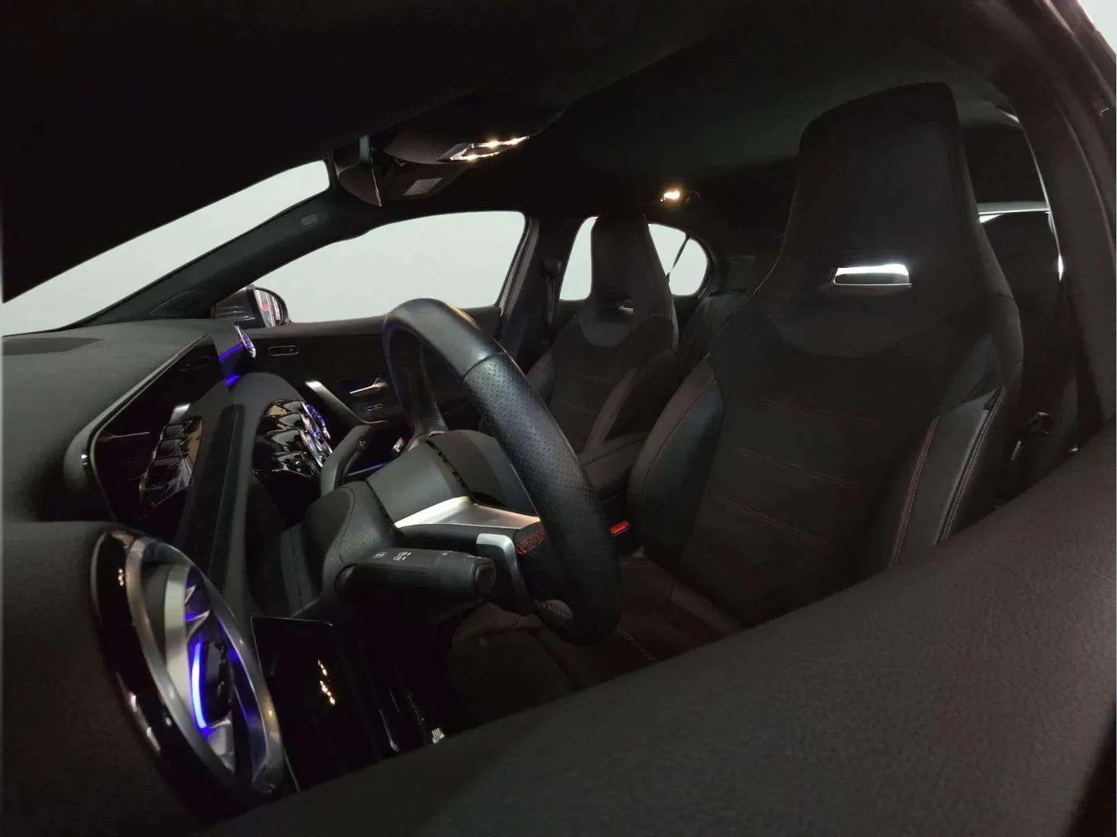 Mercedes-Benz Clase A A 180 d - foto 9