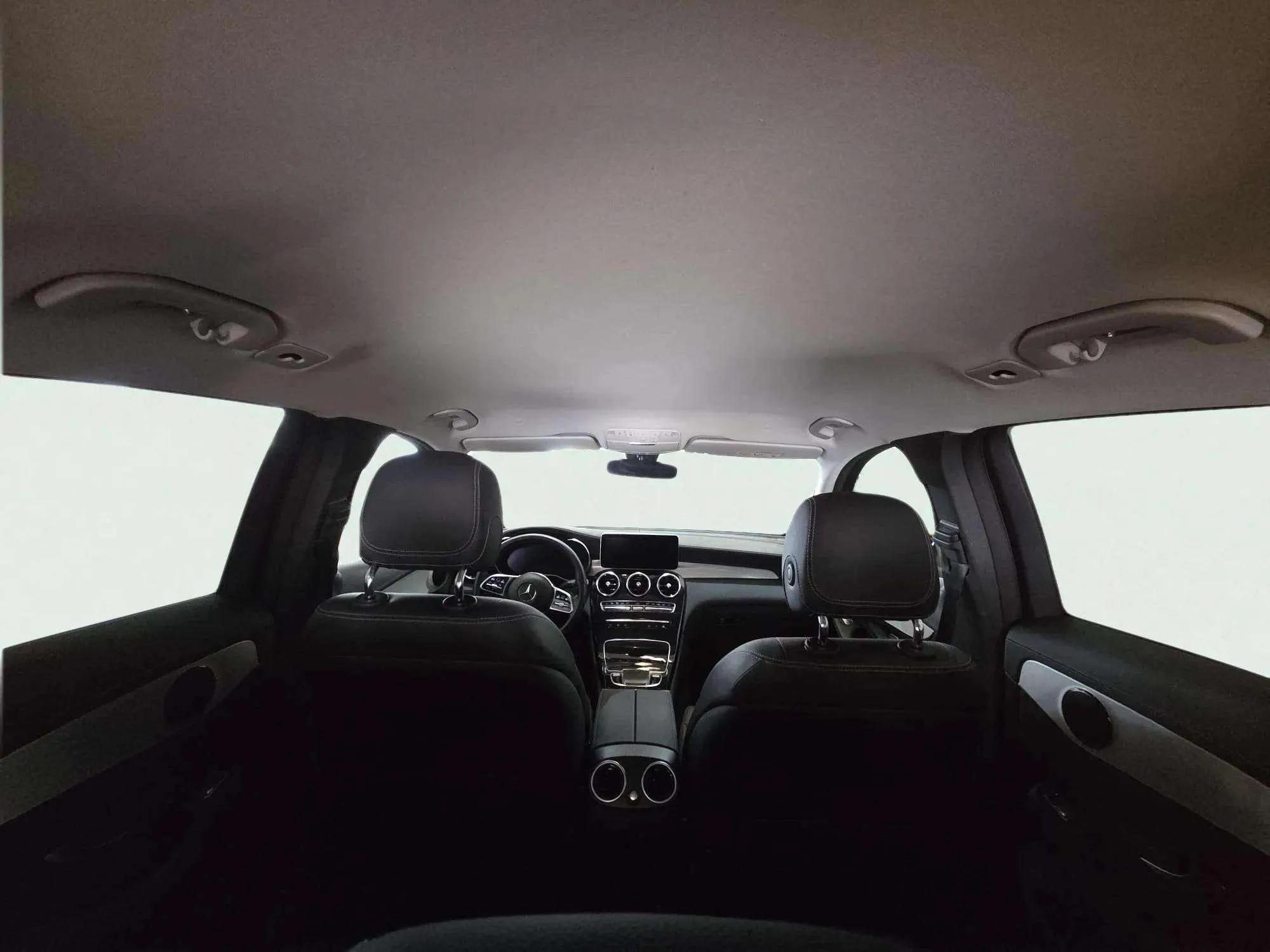 Mercedes-Benz GLC 200 d 4MATIC - foto 24