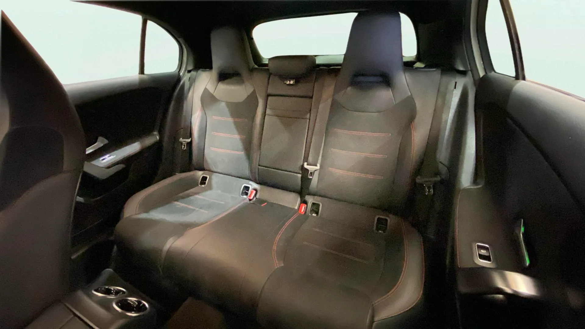 Mercedes-Benz Clase A A 250 e - foto 12