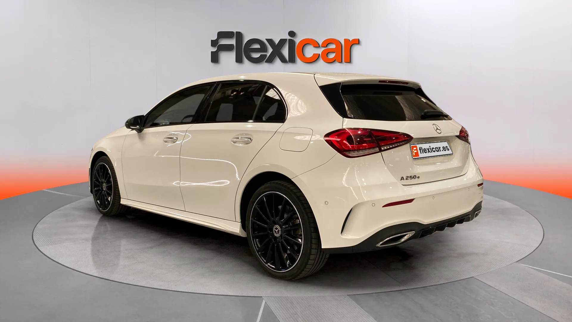 Mercedes-Benz Clase A A 250 e - foto 6