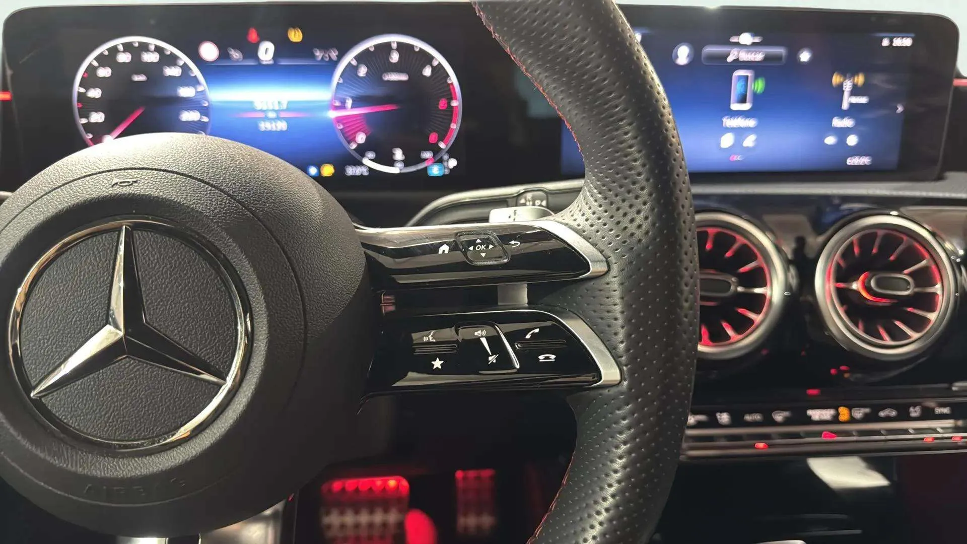 Mercedes-Benz Clase A A 180 d - foto 18