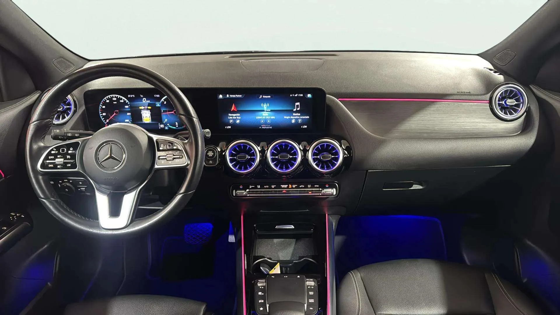 Mercedes-Benz GLA 200 D - foto 11