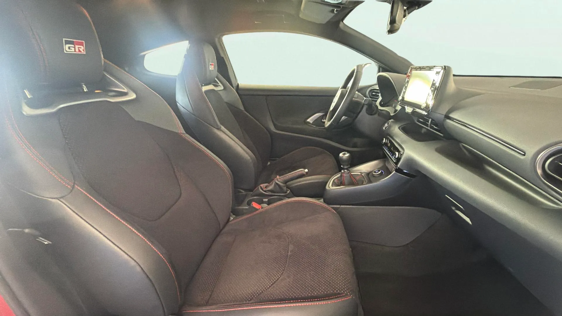 Toyota Yaris 1.6 RZ Circuit Pack - foto 16
