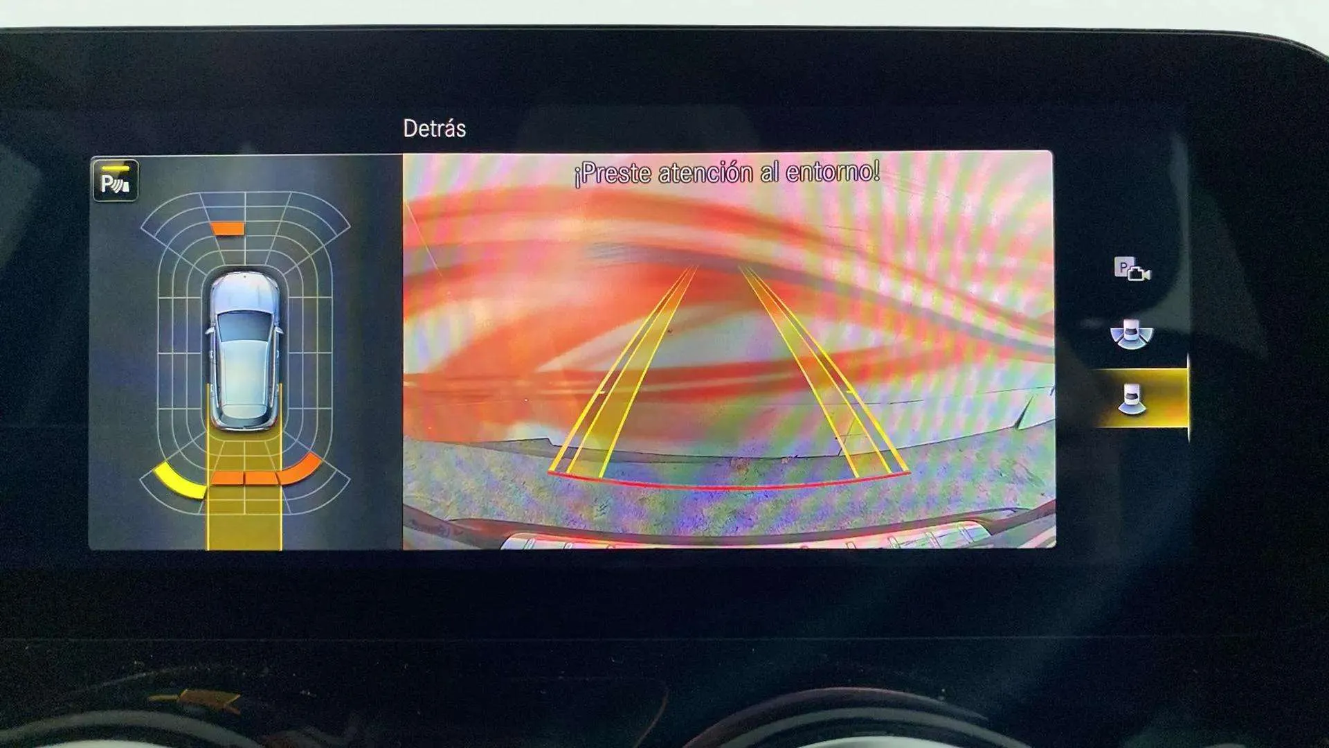 Mercedes-Benz GLA 200 D - foto 13