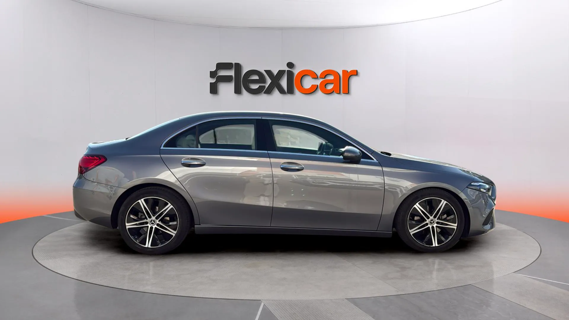 Mercedes-Benz Clase A A 200 d - foto 8