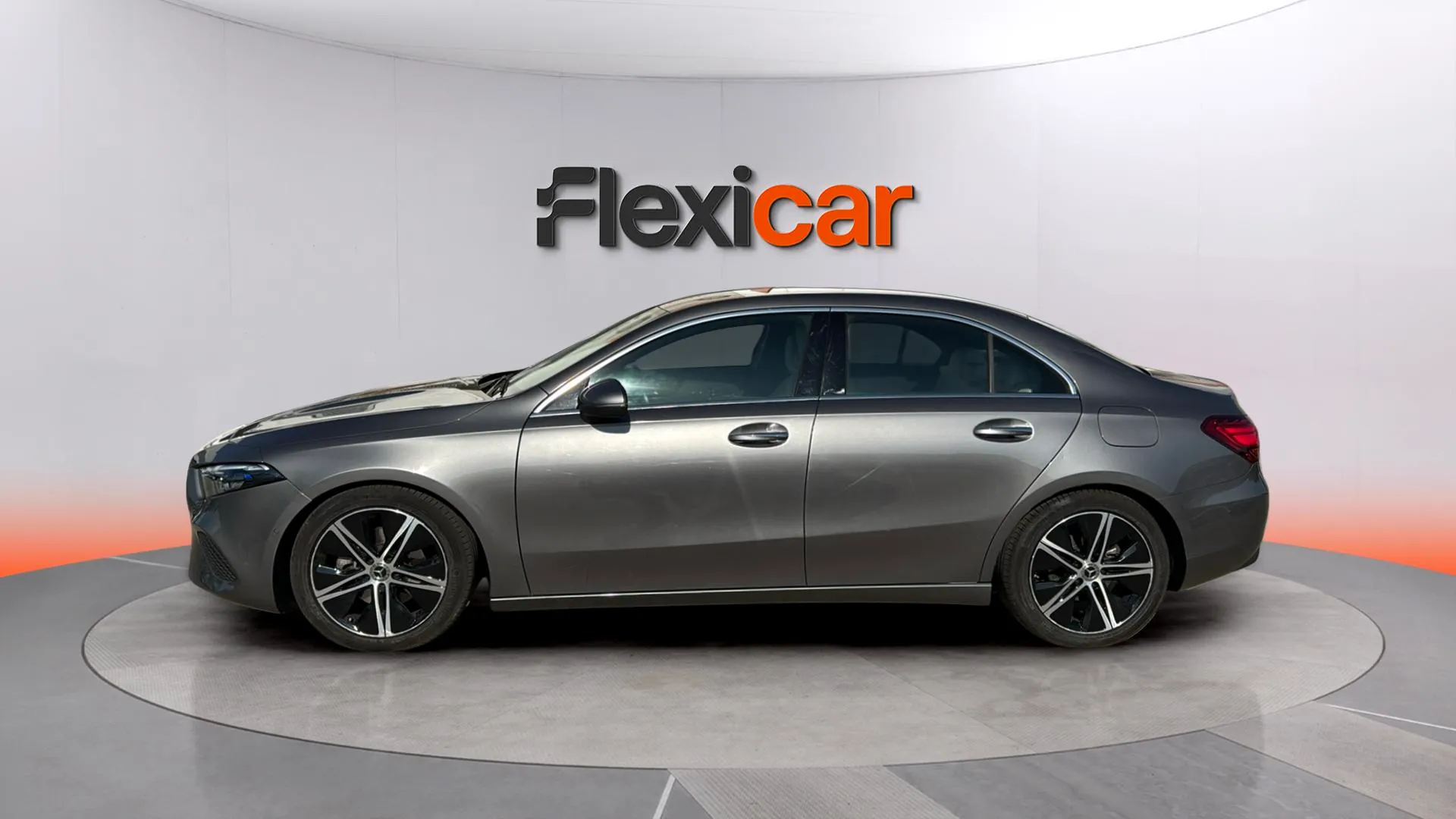 Mercedes-Benz Clase A A 200 d - foto 4