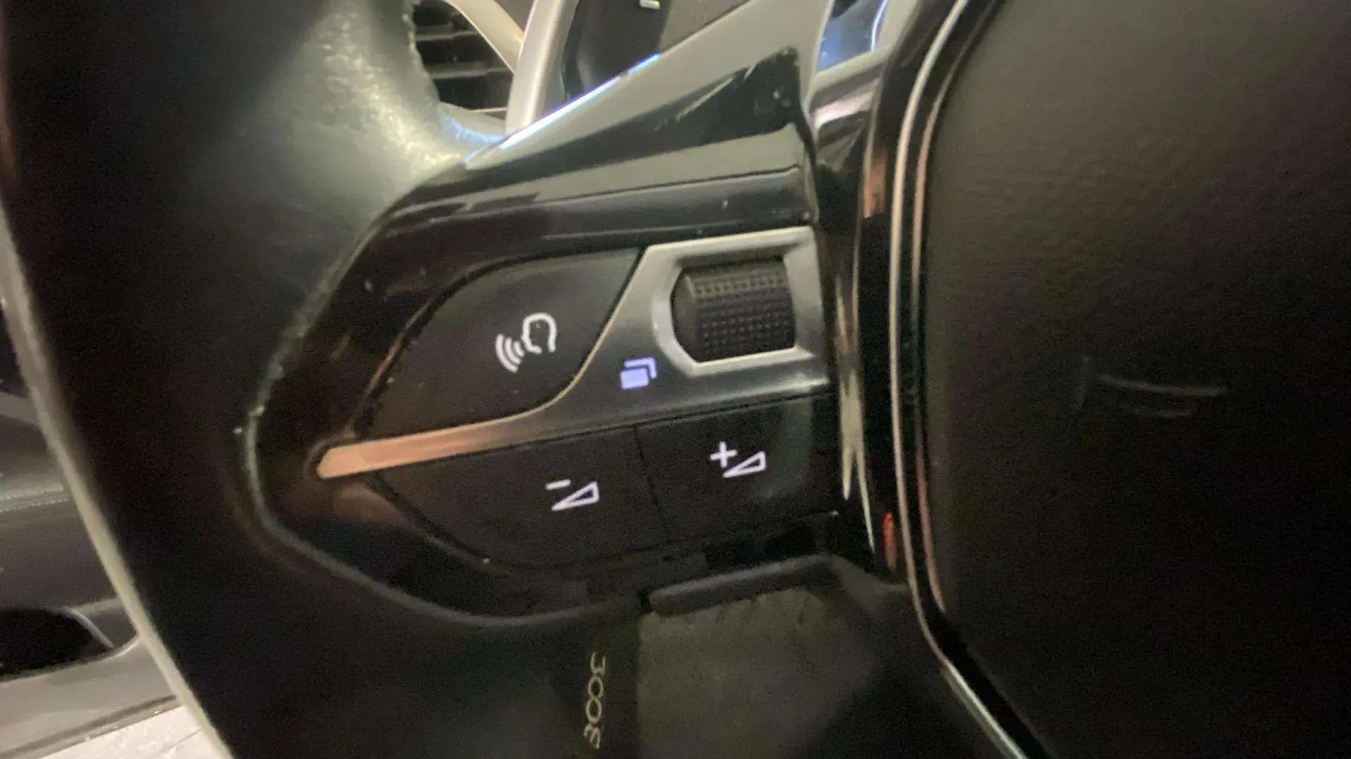 Peugeot 3008 1.5 BlueHDi Allure EAT8 - foto 14