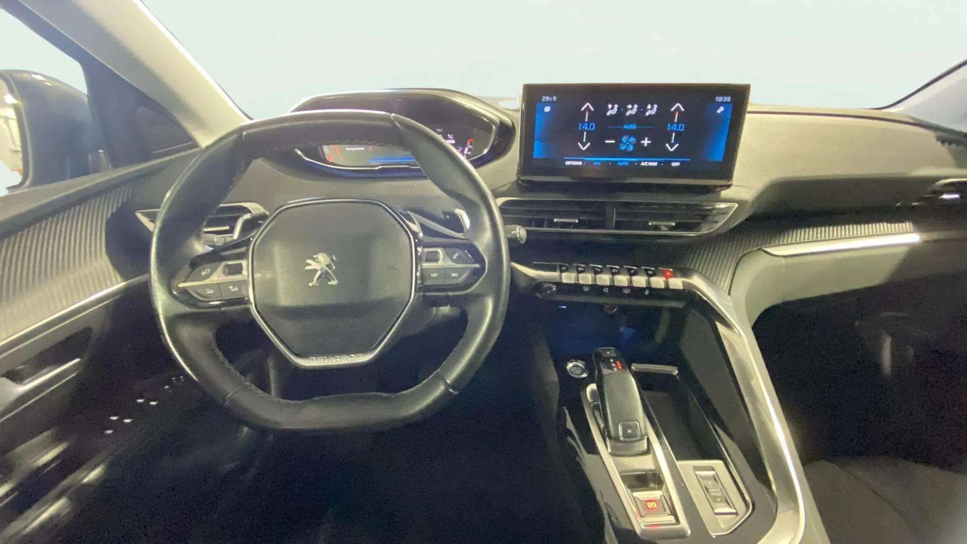 Peugeot 3008 1.5 BlueHDi Allure EAT8 - foto 8