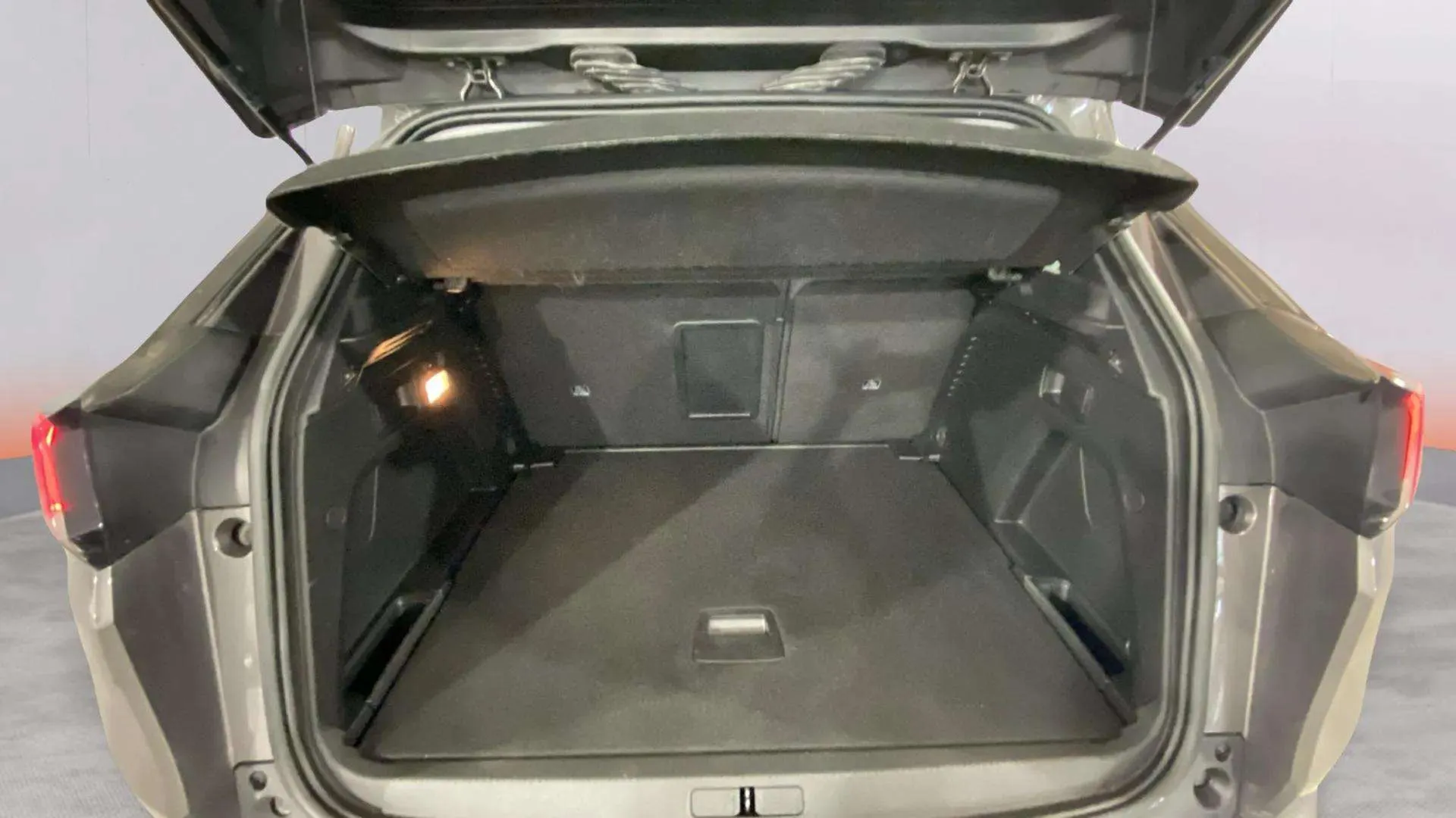Peugeot 3008 1.5 BlueHDi Allure EAT8 - foto 17