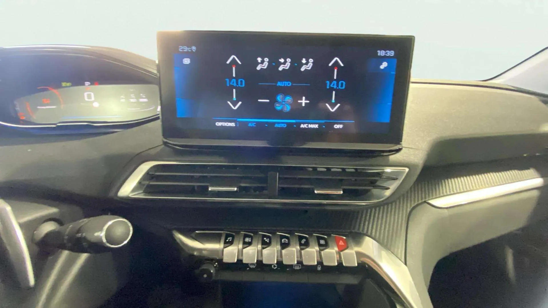 Peugeot 3008 1.5 BlueHDi Allure EAT8 - foto 10
