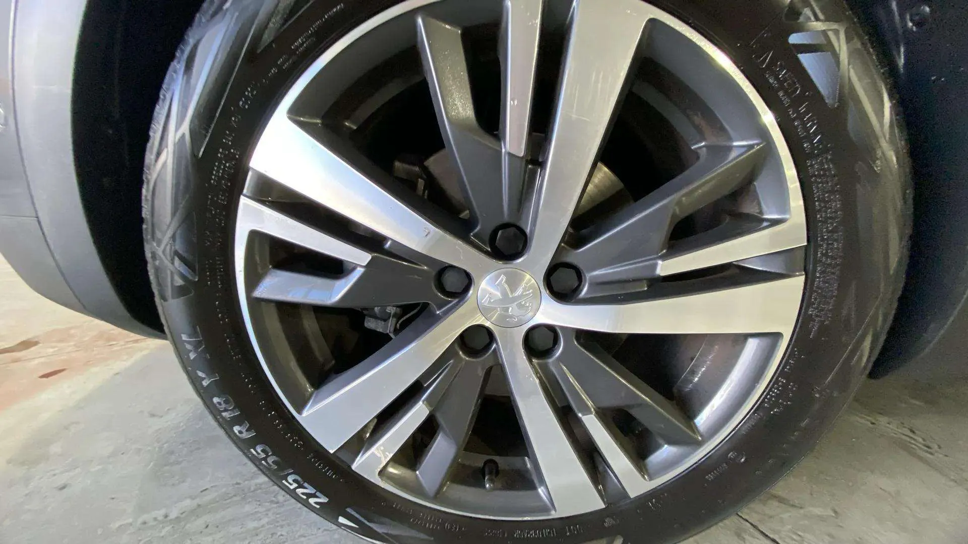 Peugeot 3008 1.5 BlueHDi Allure EAT8 - foto 19