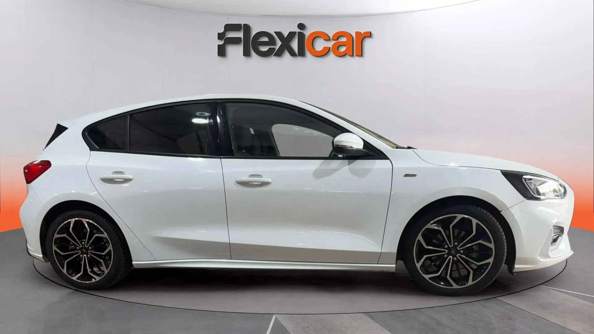 Ford Focus 1.0 EcoBoost MHEV ST-Line - foto 7