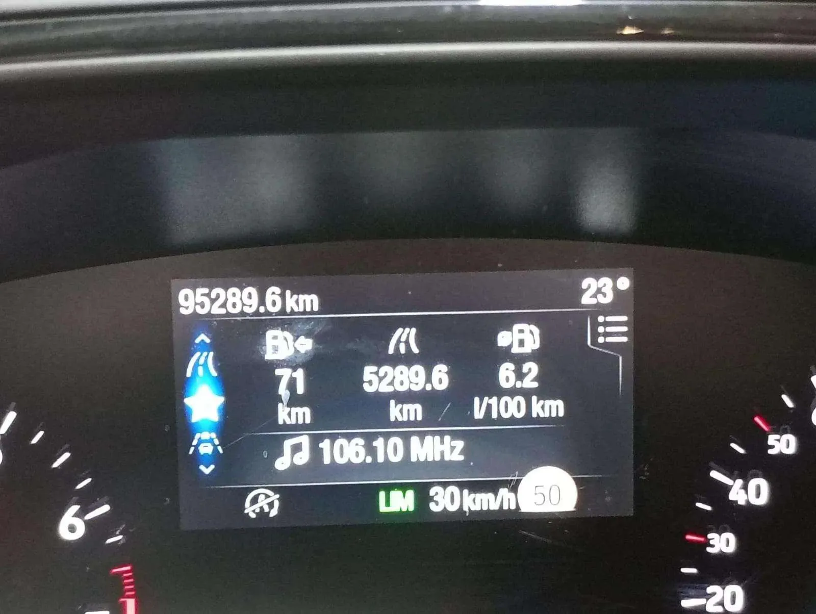 Ford Focus 1.0 EcoBoost MHEV ST-Line - foto 16