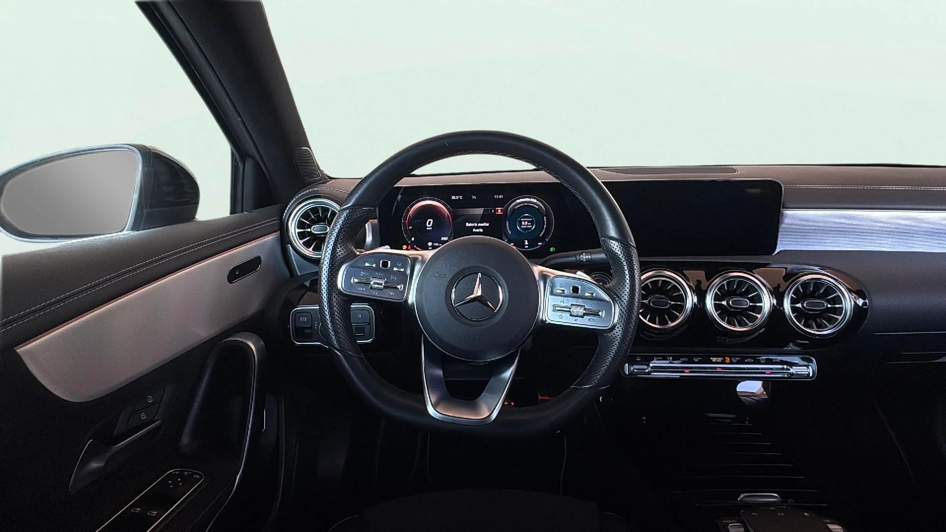 Mercedes-Benz Clase A Sedán A 200 d - foto 13