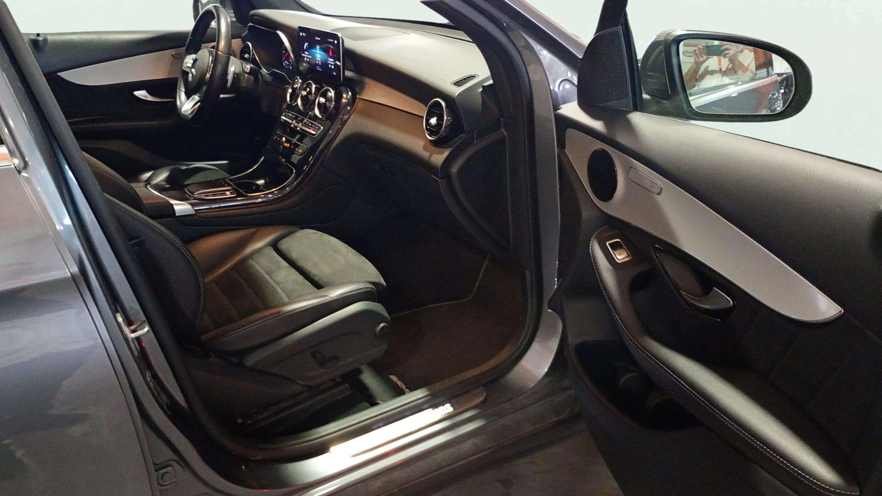 Mercedes-Benz GLC 300 de 4MATIC - foto 9