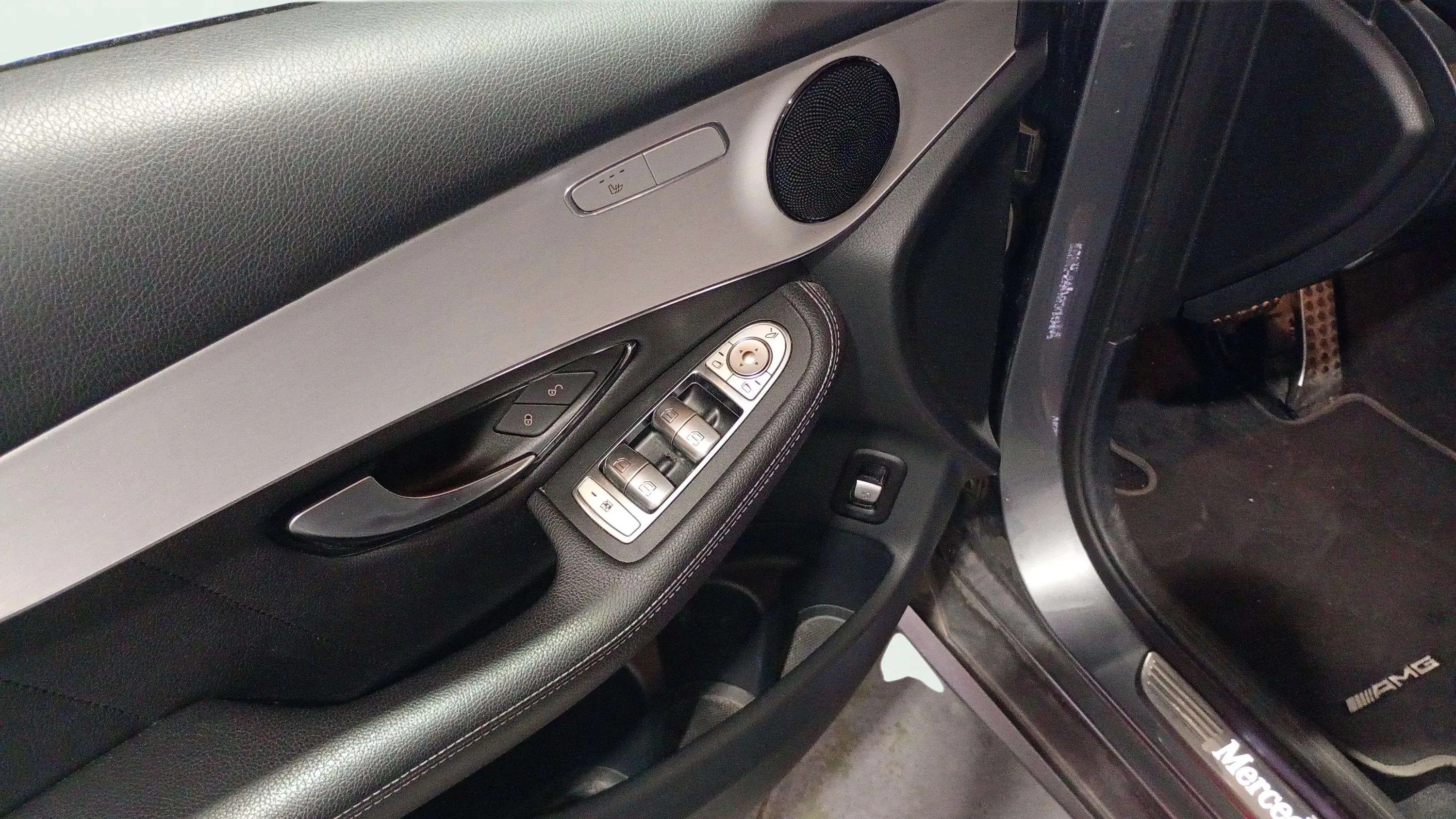 Mercedes-Benz GLC 300 de 4MATIC - foto 15
