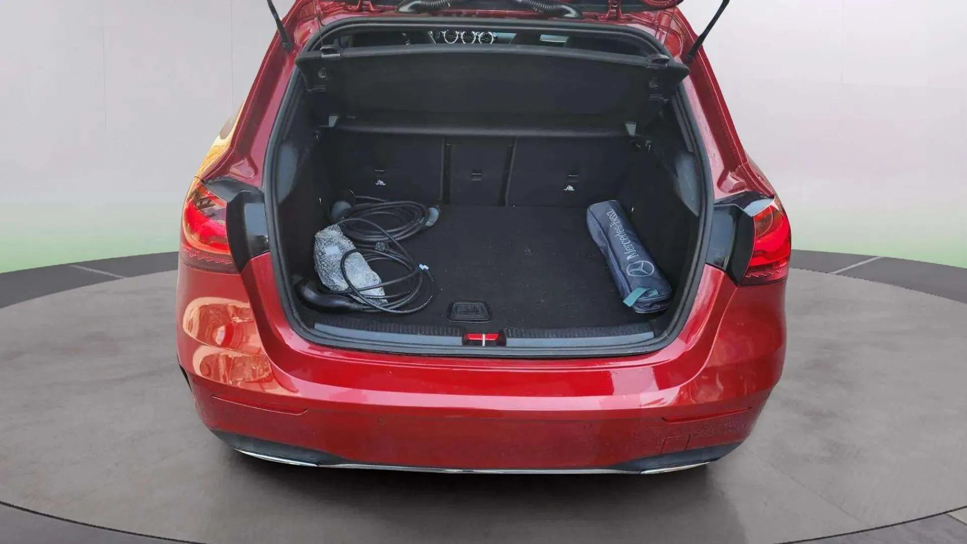 Mercedes-Benz Clase A A 250 e - foto 9