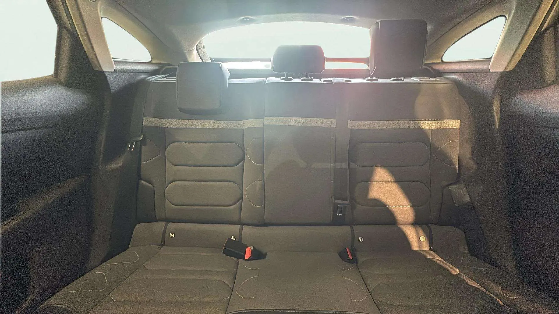Citroën C4 BlueHDi 130 EAT8 Feel Pack - foto 17