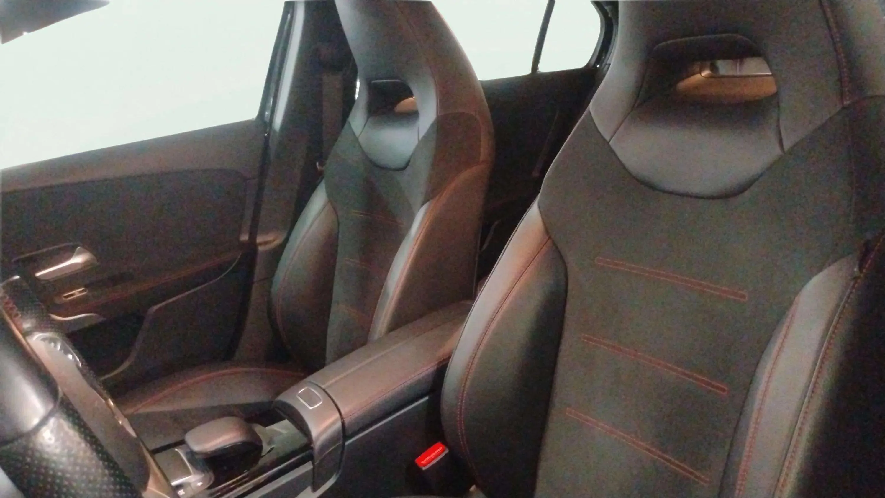 Mercedes-Benz Clase A A 180 d - foto 8