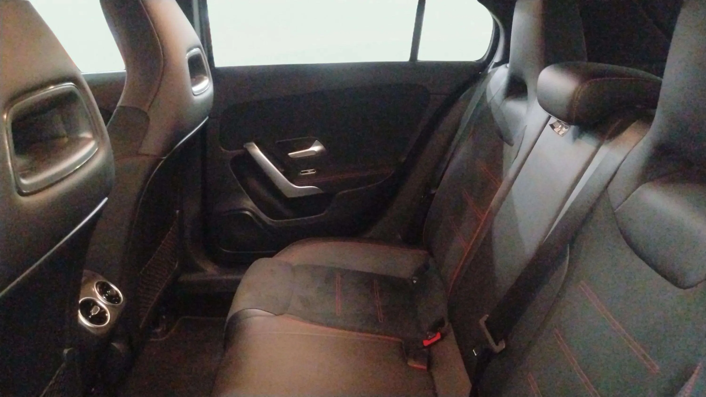Mercedes-Benz Clase A A 180 d - foto 13