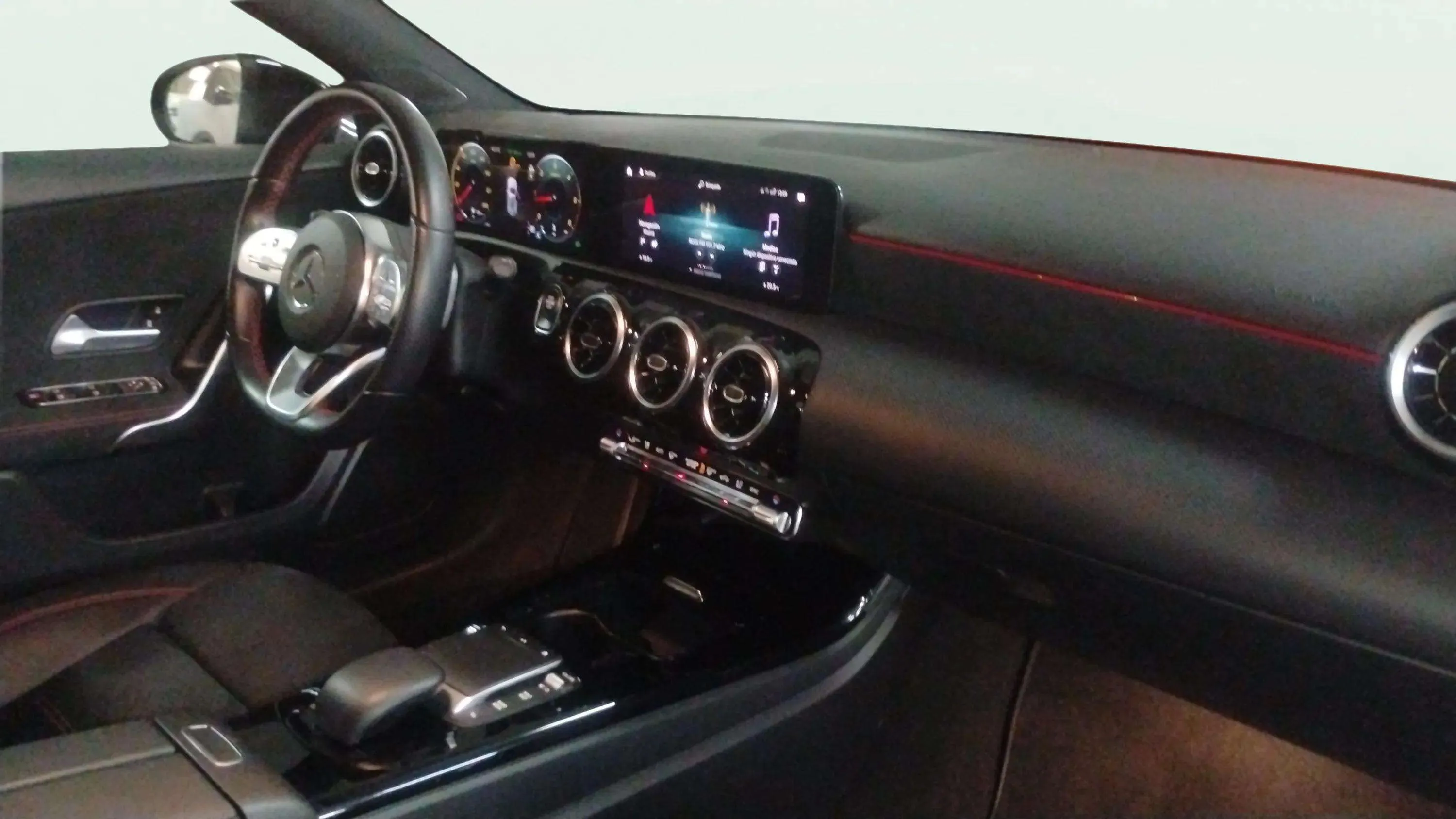 Mercedes-Benz Clase A A 180 d - foto 9