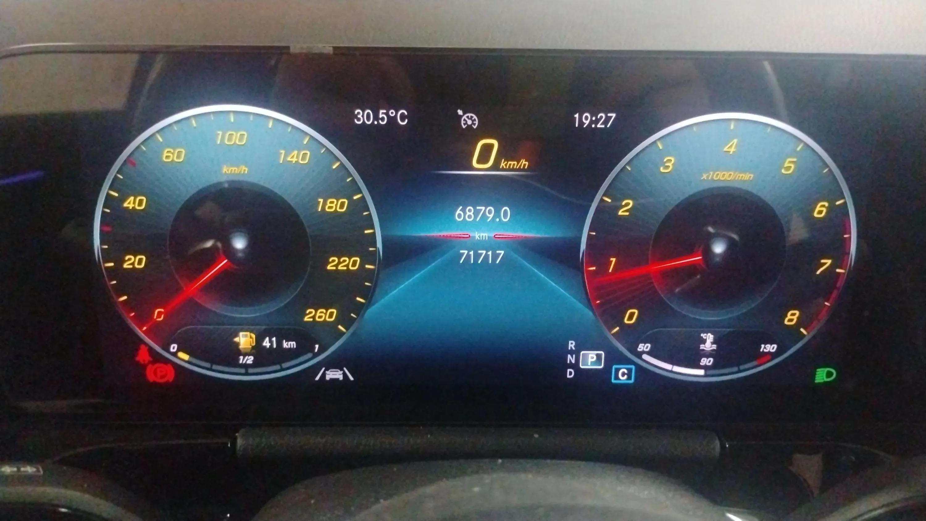 Mercedes-Benz GLA 200 - foto 20