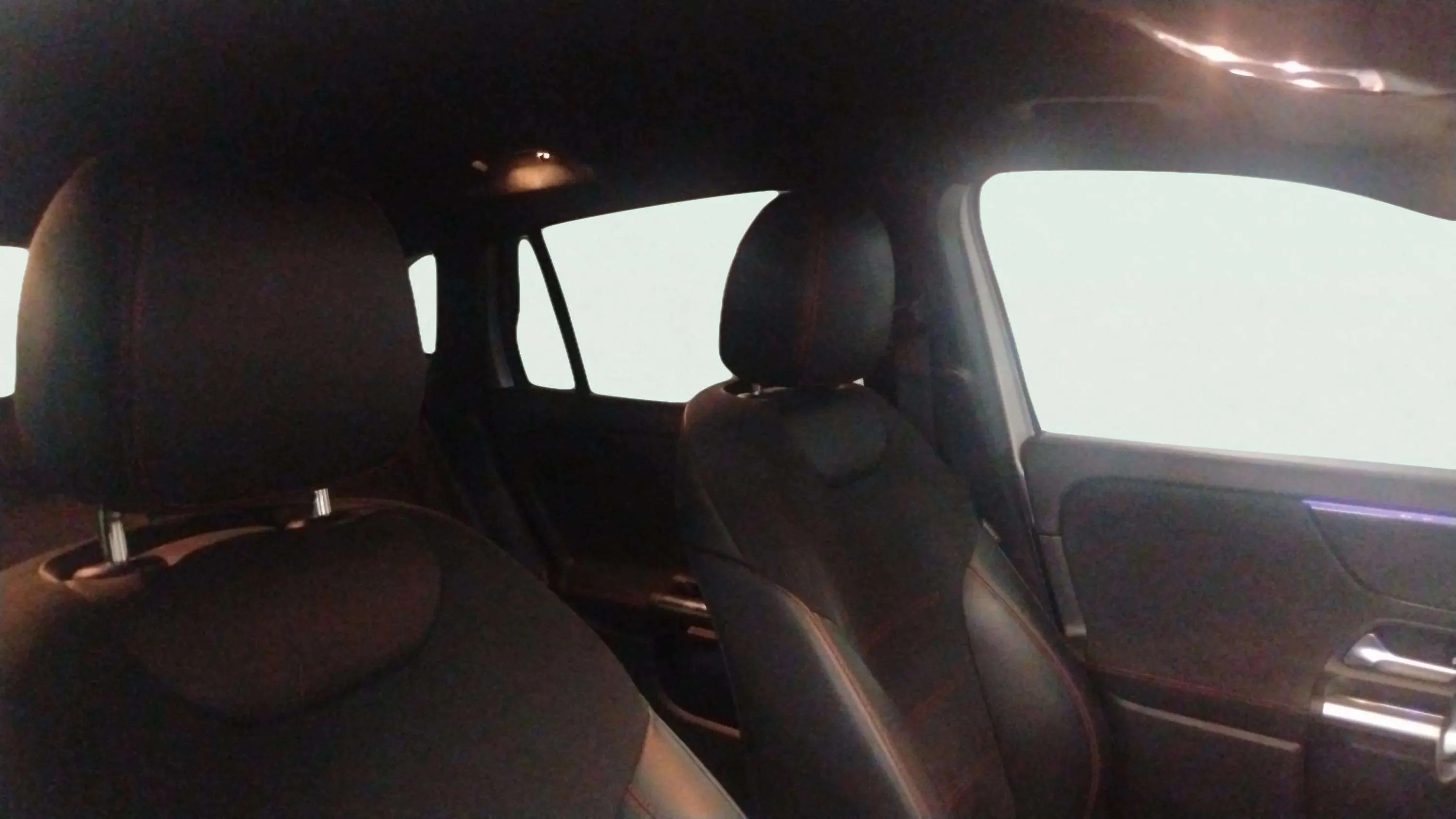 Mercedes-Benz GLA 200 - foto 17