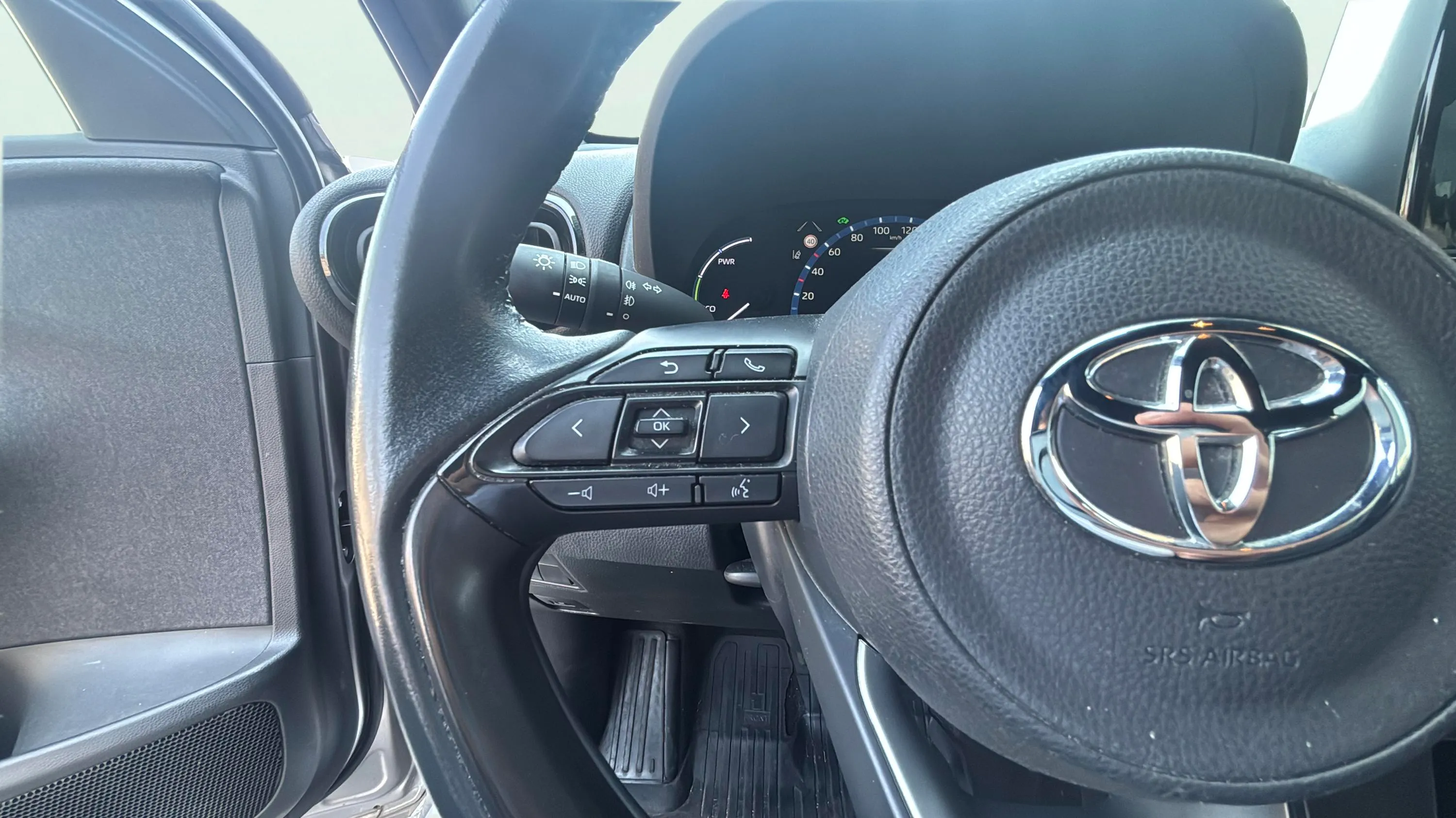 Toyota Yaris Cross 1.5 120H Active Tech - foto 16