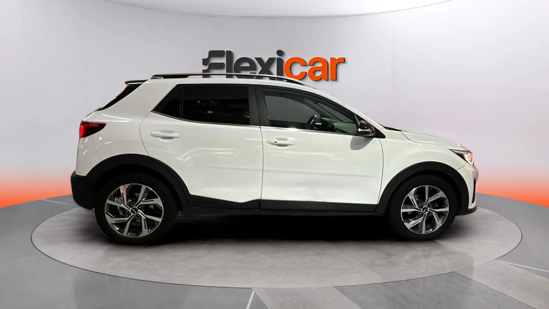Kia Stonic 1.0 T-GDi MHEV GT Line DCT - foto 8