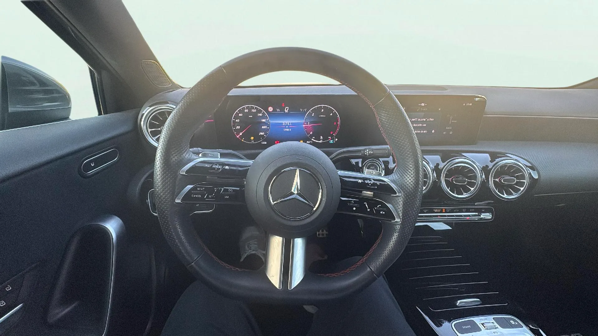 Mercedes-Benz Clase A A 180 d - foto 11