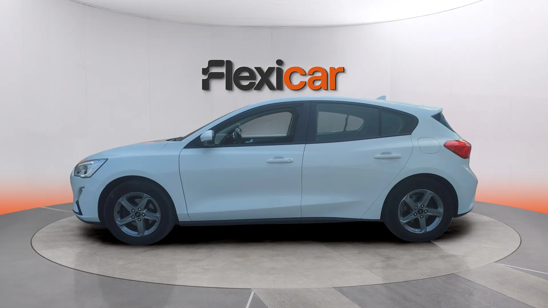 Ford Focus 1.0 EcoBoost Trend - foto 5