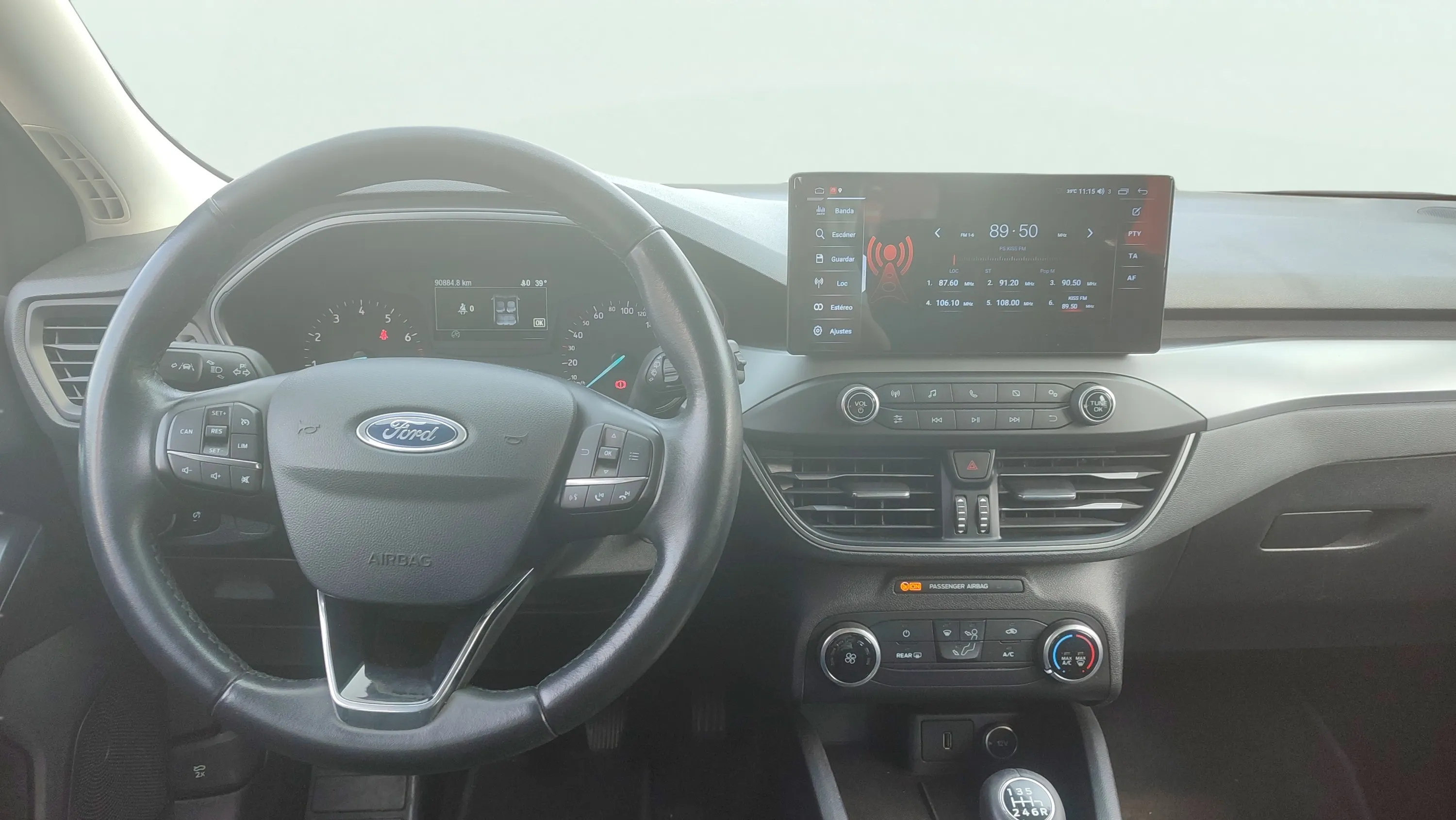 Ford Focus 1.0 EcoBoost Trend - foto 7