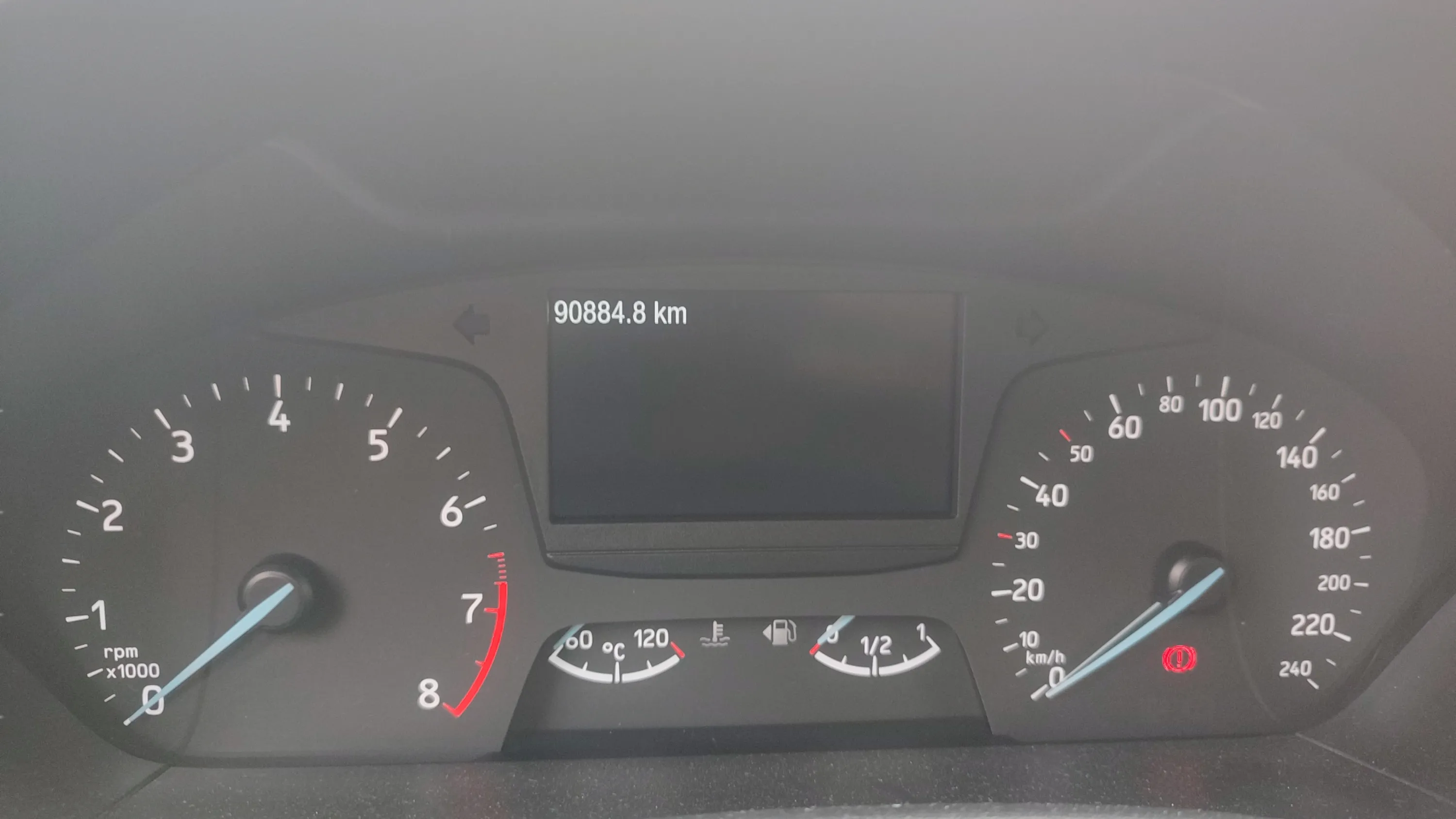 Ford Focus 1.0 EcoBoost Trend - foto 10