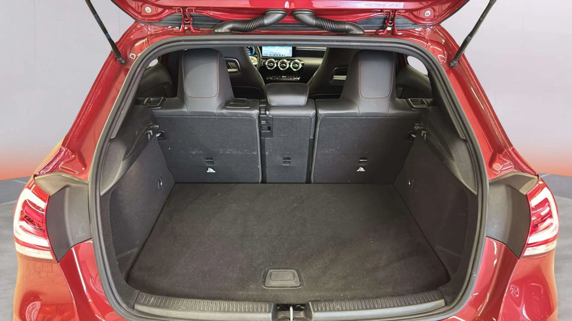 Mercedes-Benz Clase A A 250 e - foto 10