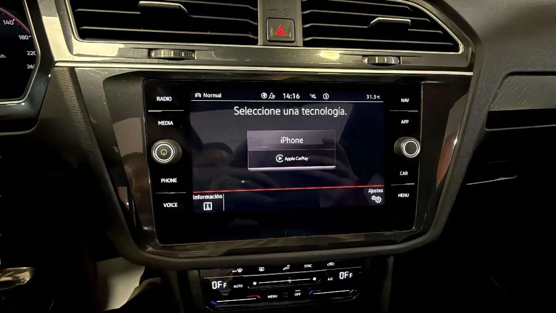 Volkswagen Tiguan R-Line 2.0 TDI DSG - foto 16