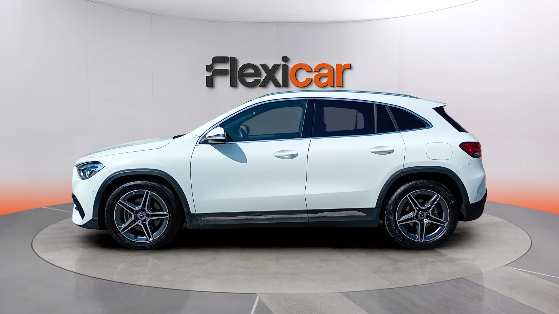 Mercedes-Benz GLA 200 D - foto 4