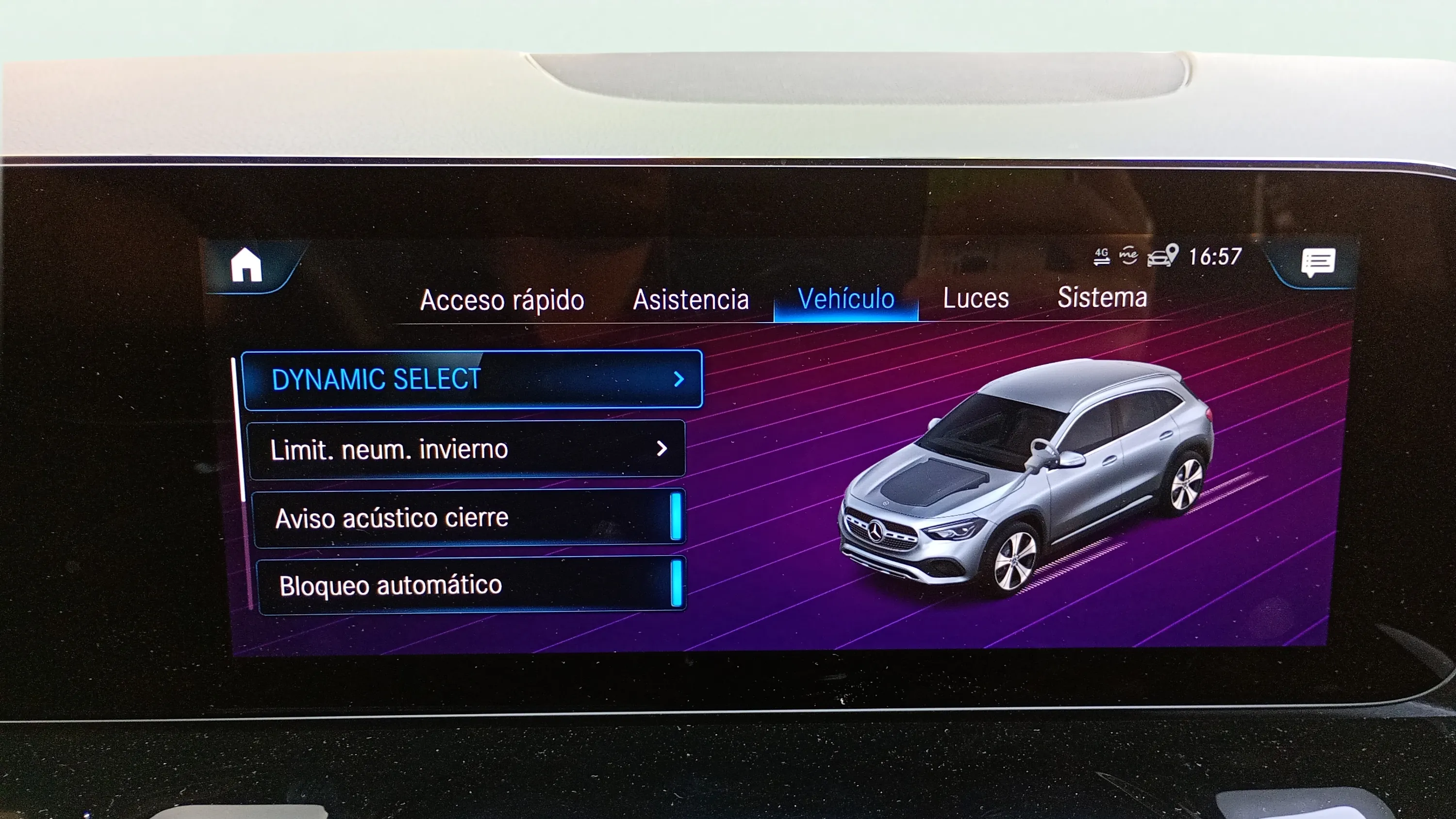 Mercedes-Benz GLA 200 D - foto 34