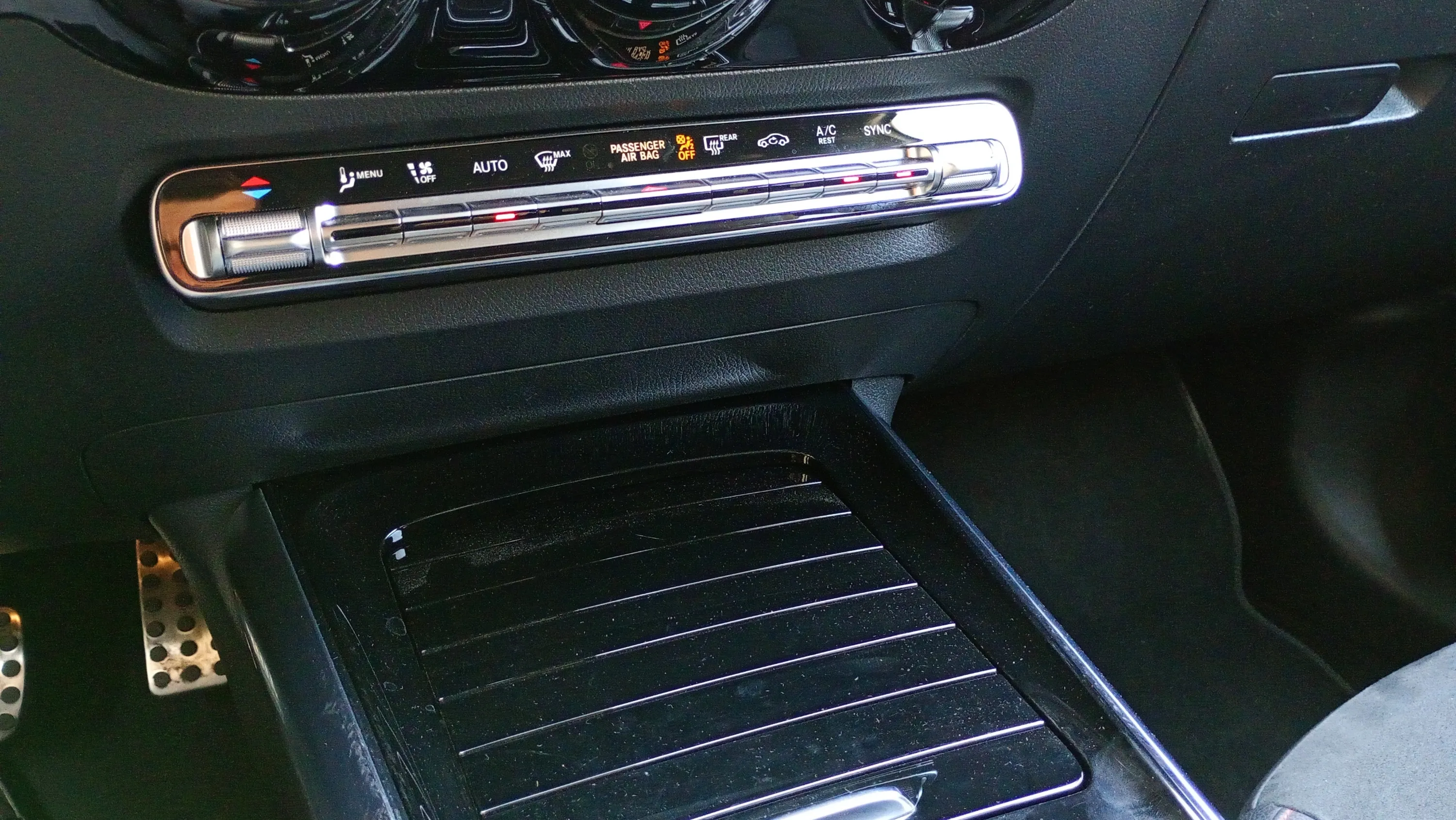 Mercedes-Benz GLA 200 D - foto 24