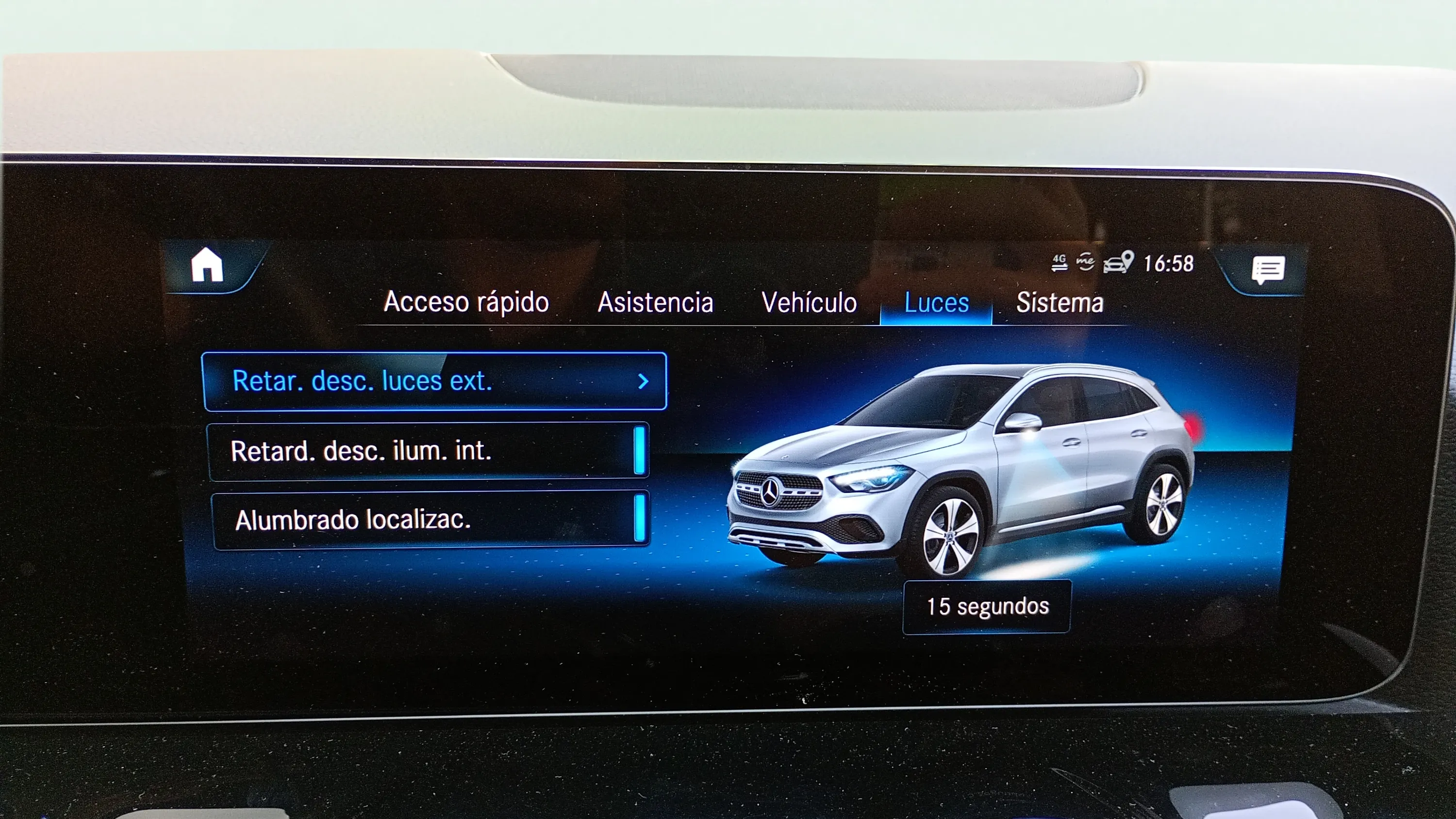 Mercedes-Benz GLA 200 D - foto 35