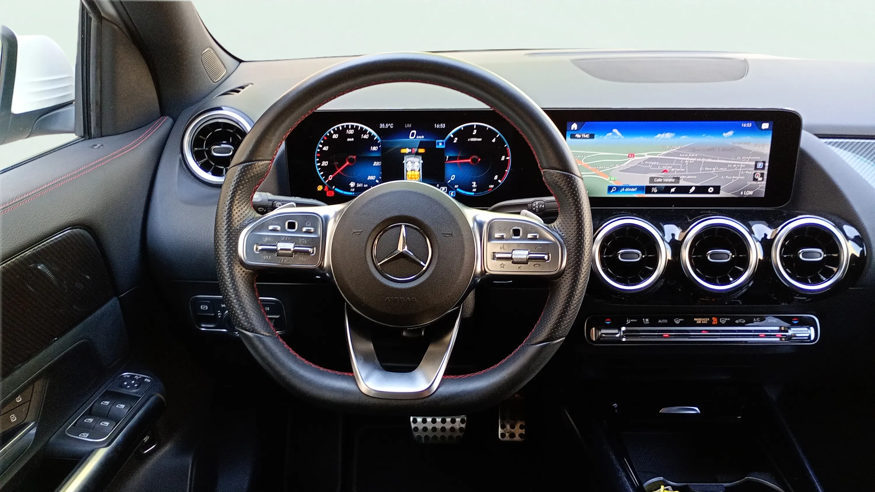 Mercedes-Benz GLA 200 D - foto 14
