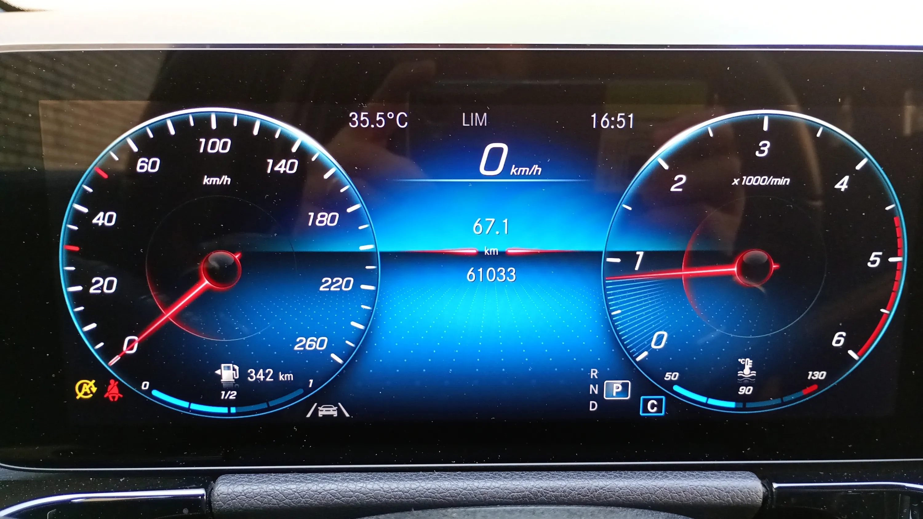 Mercedes-Benz GLA 200 D - foto 7